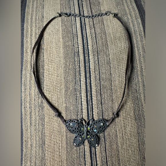 Vintage Butterfly Choker - Picture 3 of 7